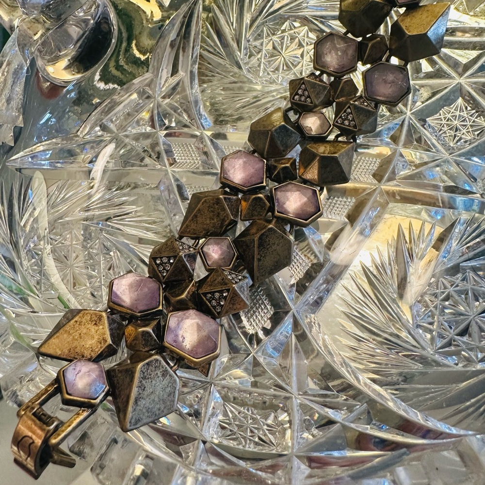 Chloe + Isabel Modern Purple and Brushed Gold-Tone Geometric Bracelet - Picture 6 of 9